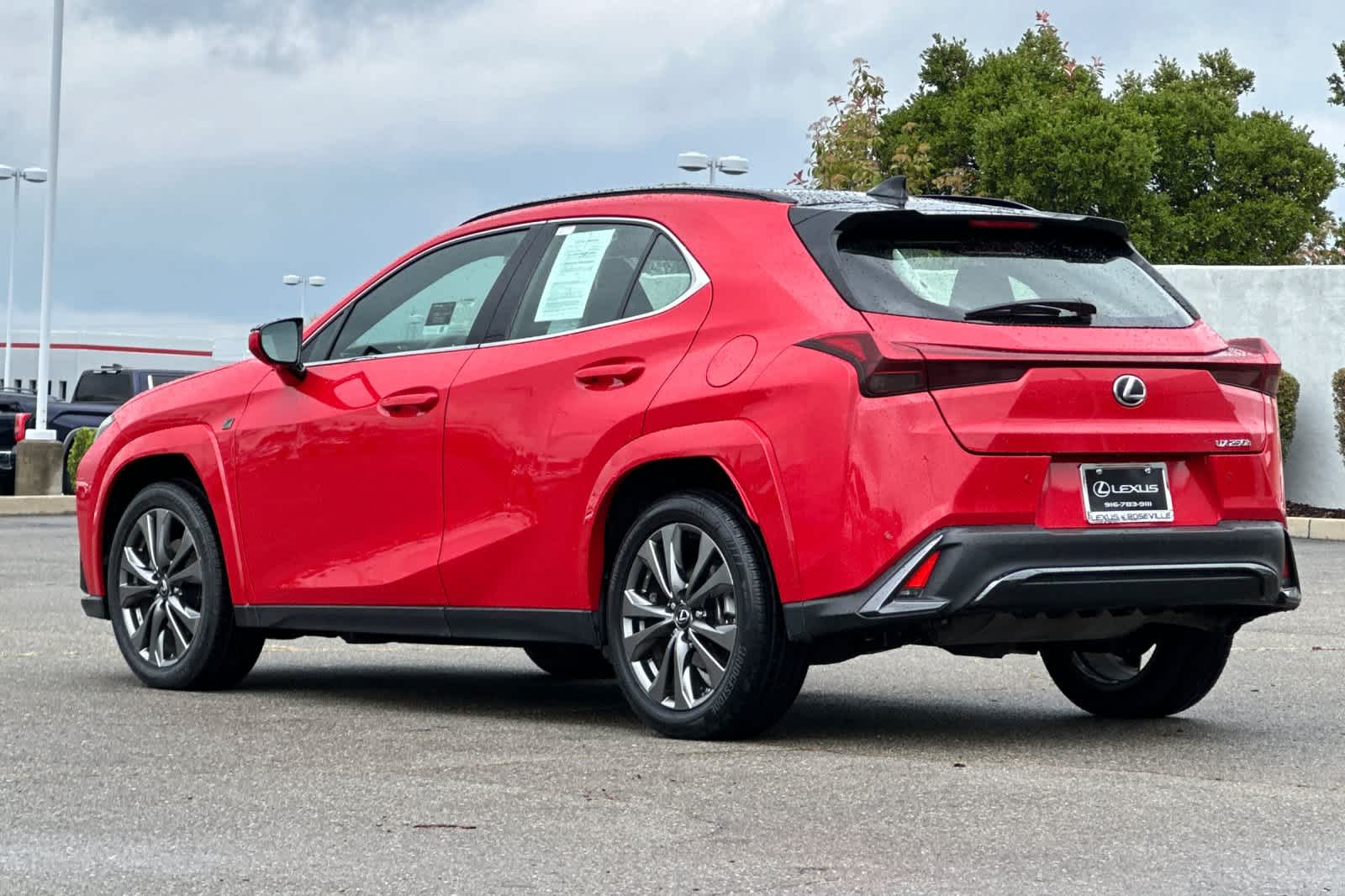 Thumbnail: 2023 Lexus UX - 7