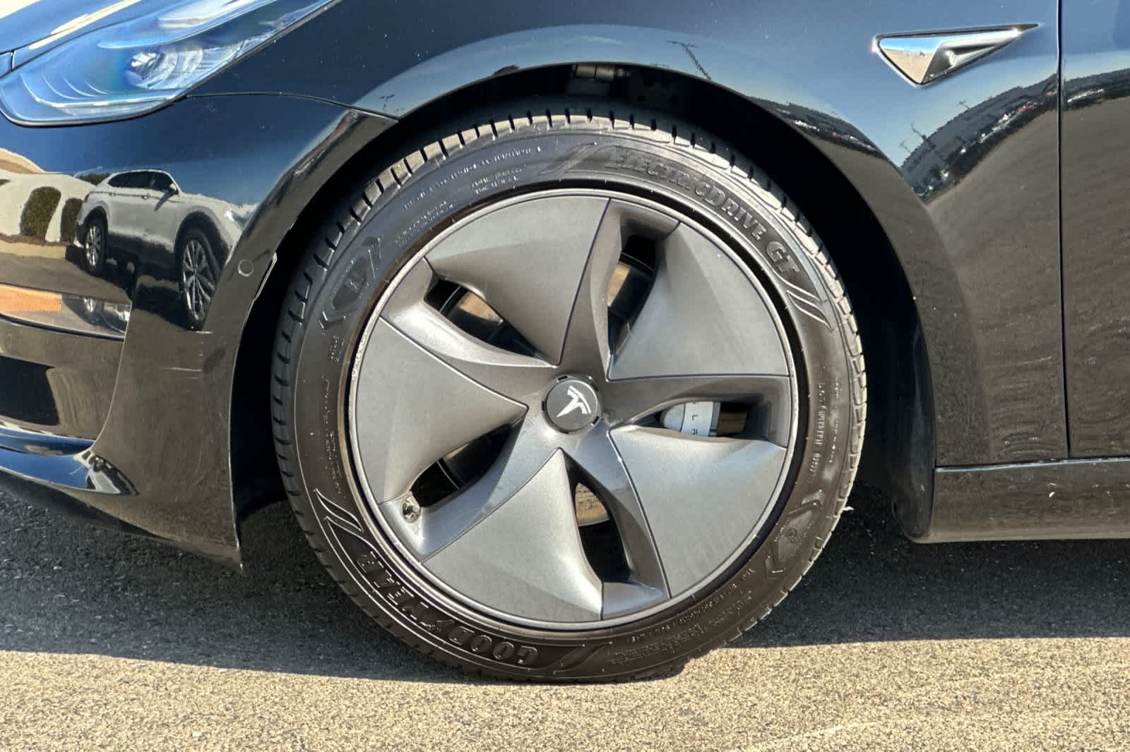 Thumbnail: 2020 Tesla Model 3 - 28