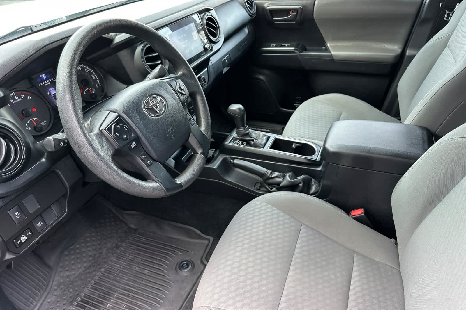 Thumbnail: 2020 Toyota Tacoma - 11