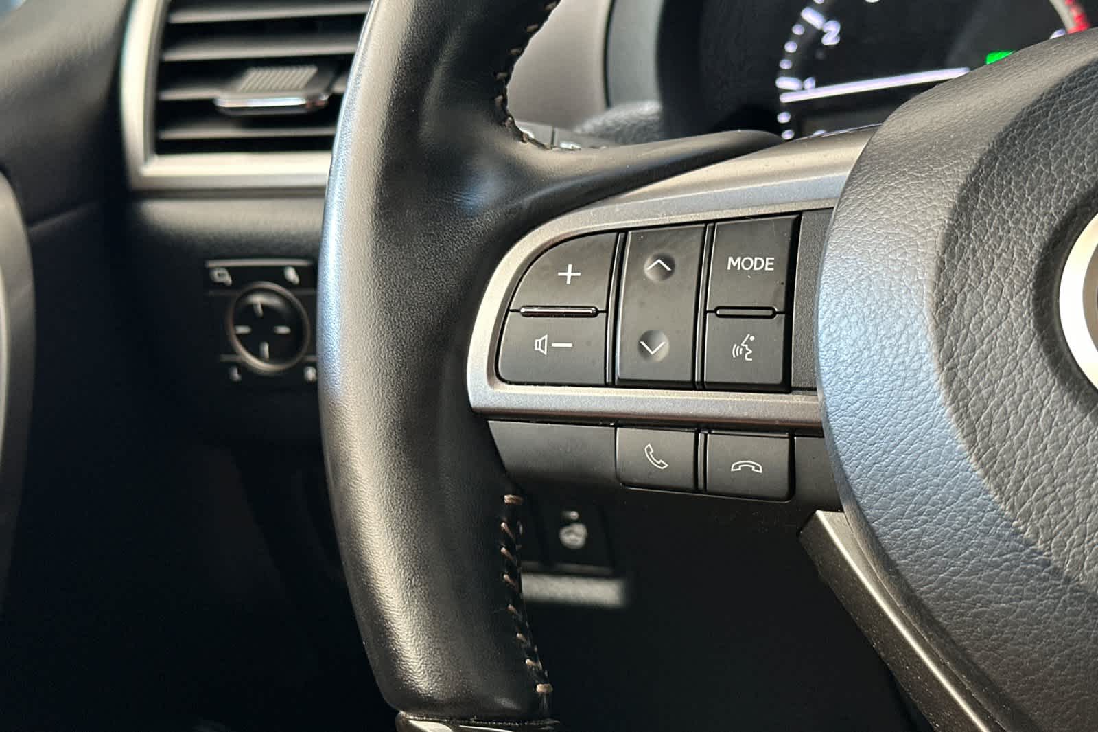 Thumbnail: 2023 Lexus GX - 27