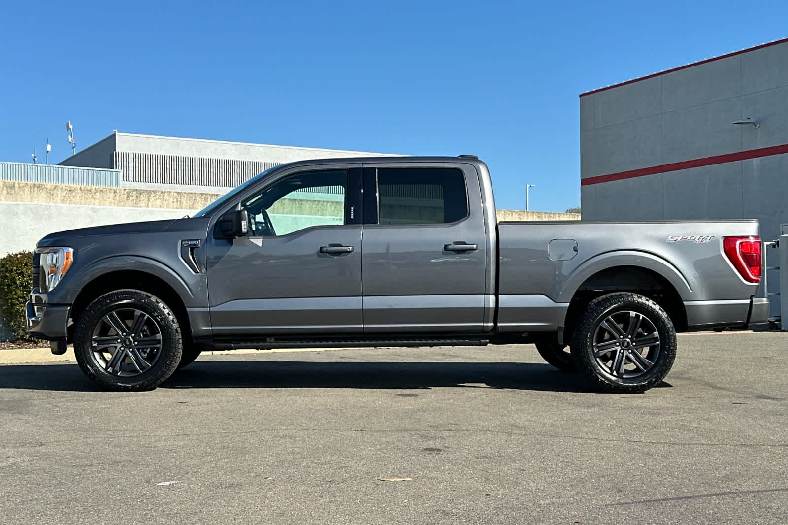 Thumbnail: 2022 Ford F-150 - 9