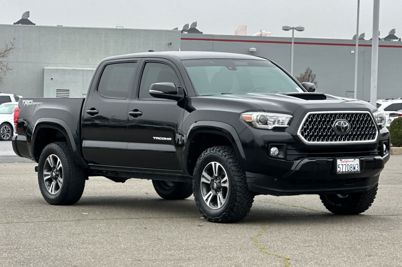 Thumbnail: 2018 Toyota Tacoma - 5