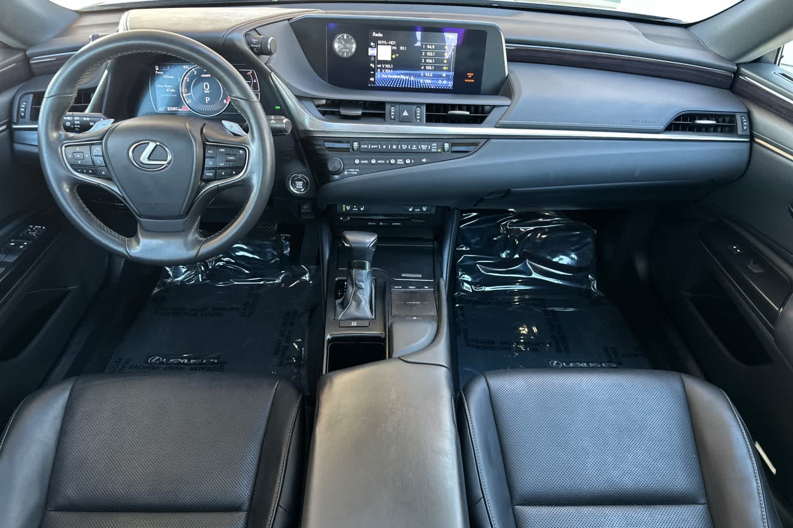 Thumbnail: 2020 Lexus ES - 3