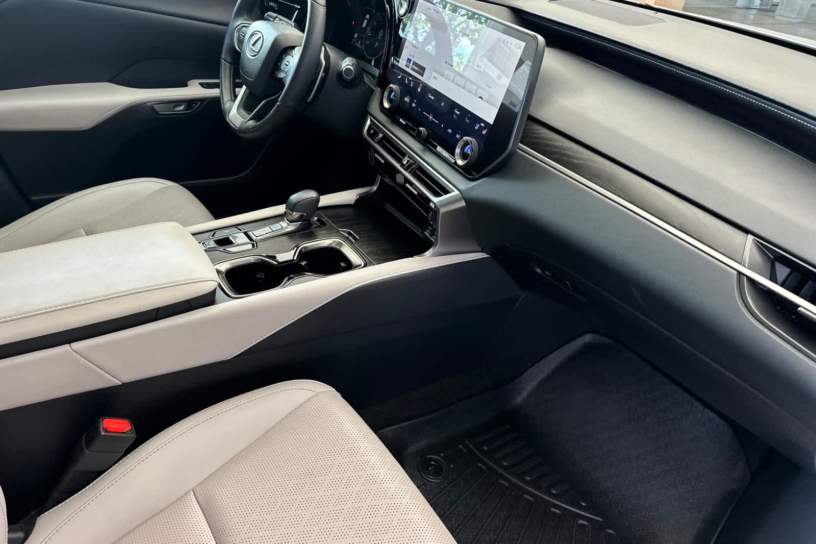 Thumbnail: 2024 Lexus RX - 17