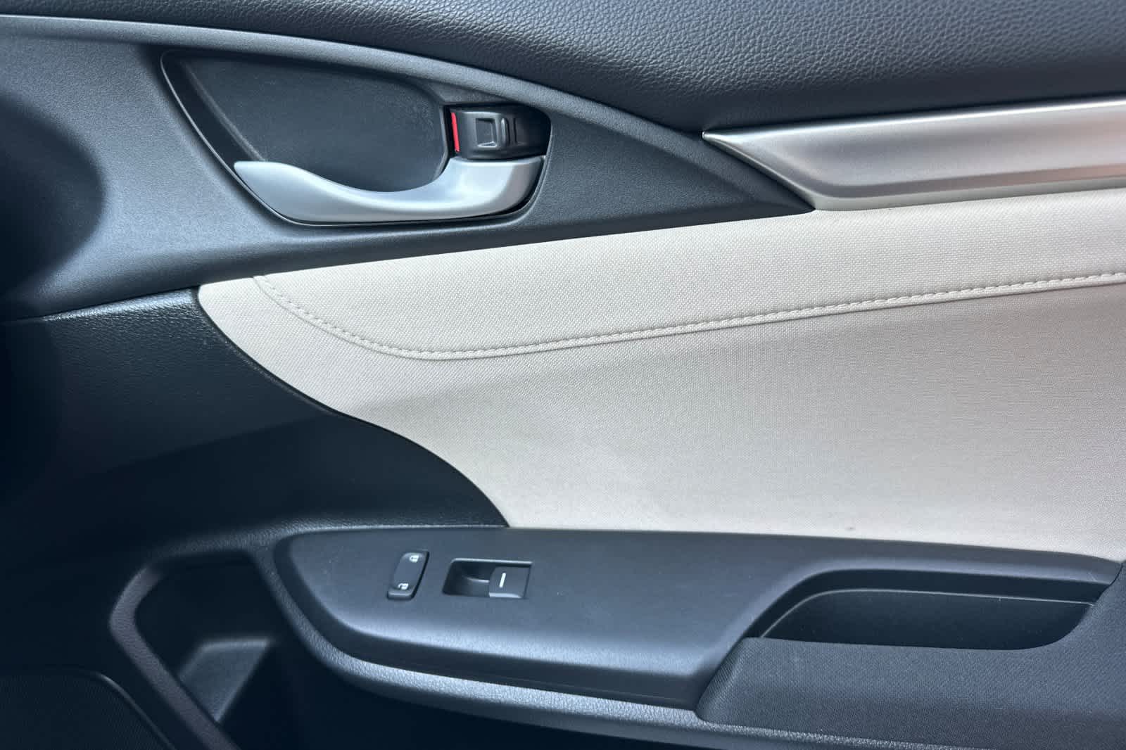 Thumbnail: 2017 Honda Civic - 17
