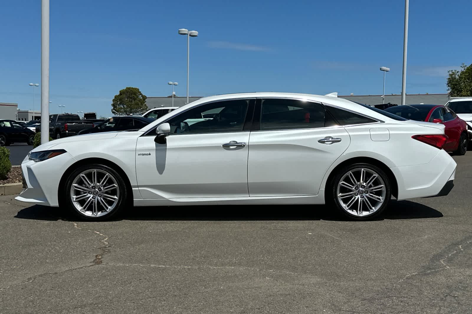 Thumbnail: 2021 Toyota Avalon - 9