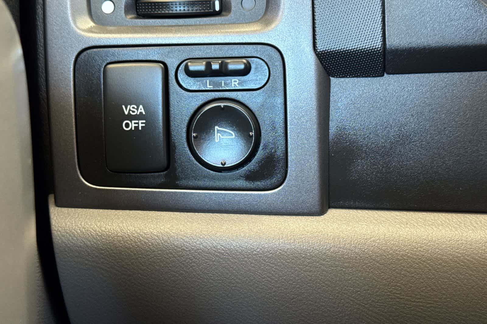 Thumbnail: 2007 Honda CR-V - 27