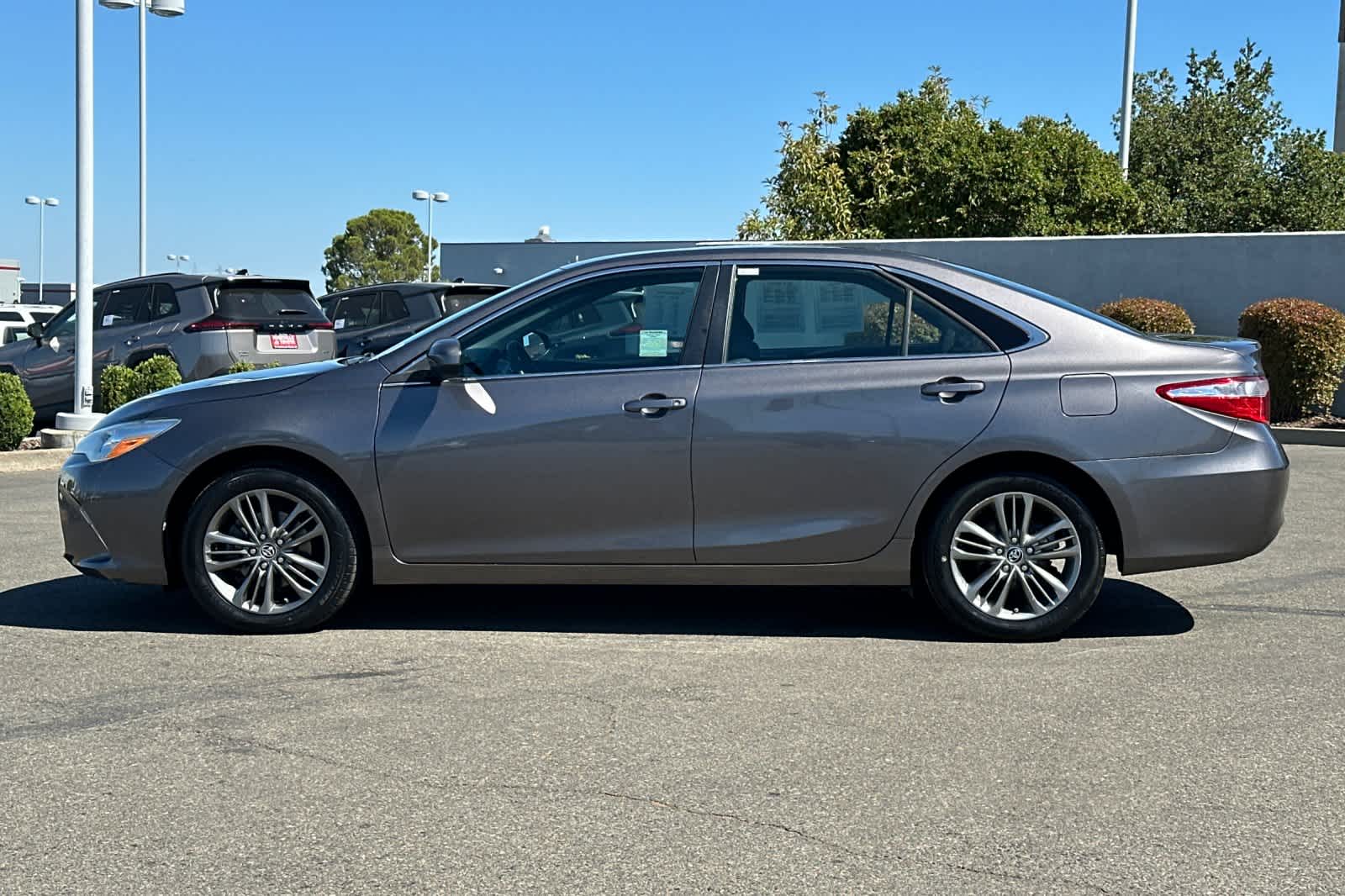 Thumbnail: 2016 Toyota Camry - 8