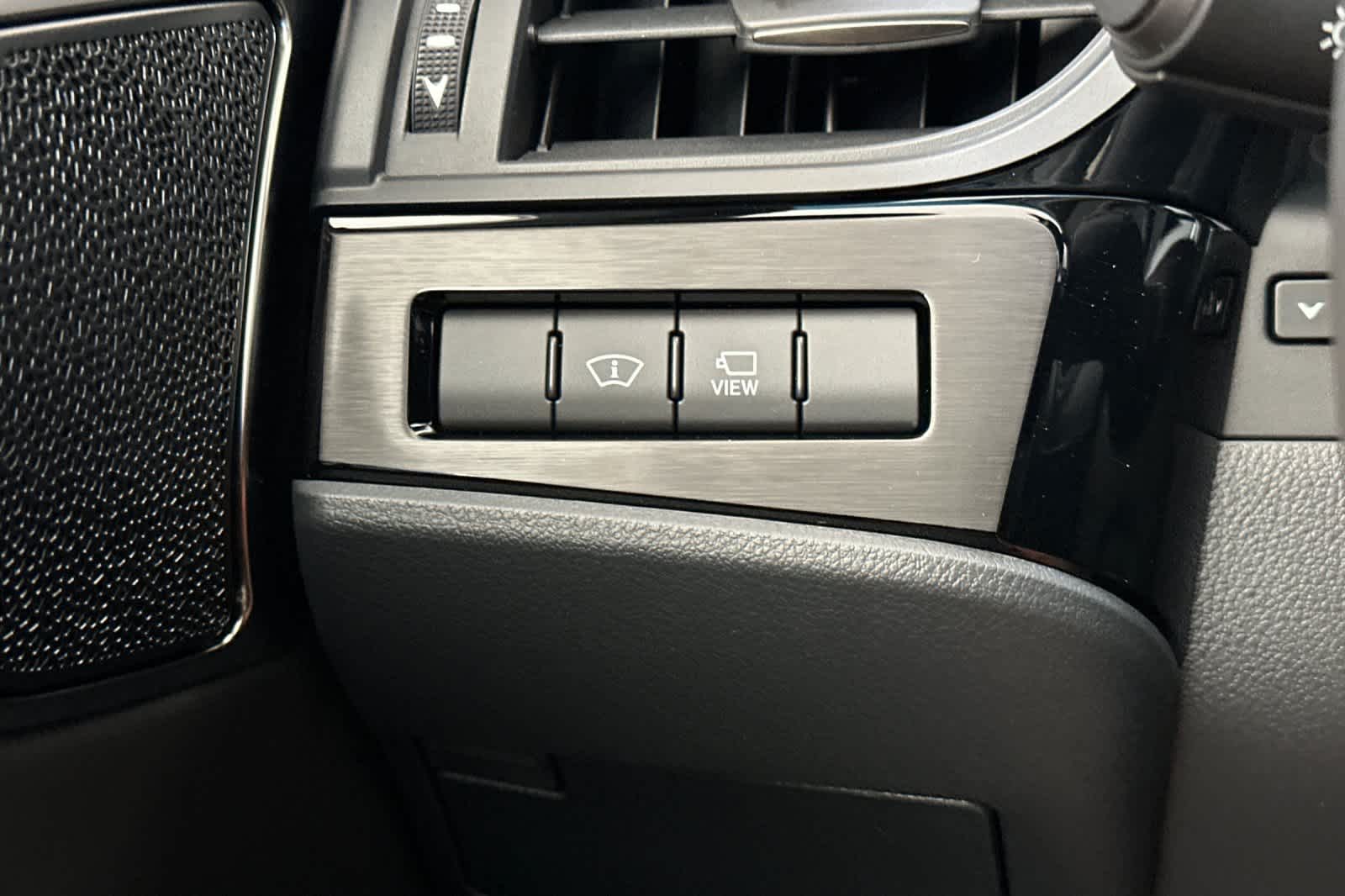 Thumbnail: 2025 Lexus ES - 30