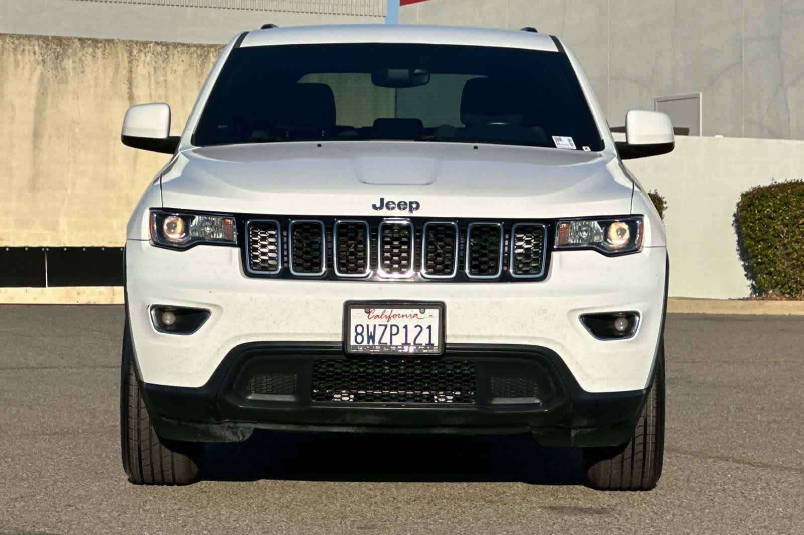 Thumbnail: 2017 Jeep Grand Cherokee - 10