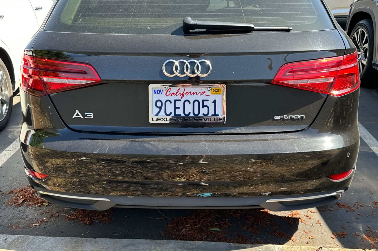 Thumbnail: 2017 Audi A3 e-tron - 15