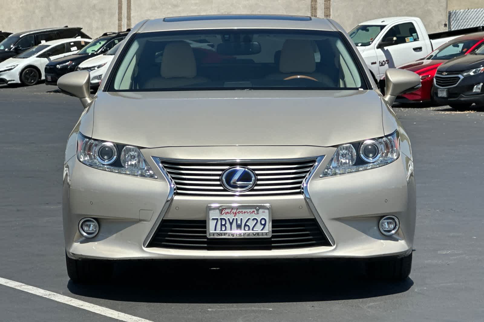 Thumbnail: 2014 Lexus ES - 10