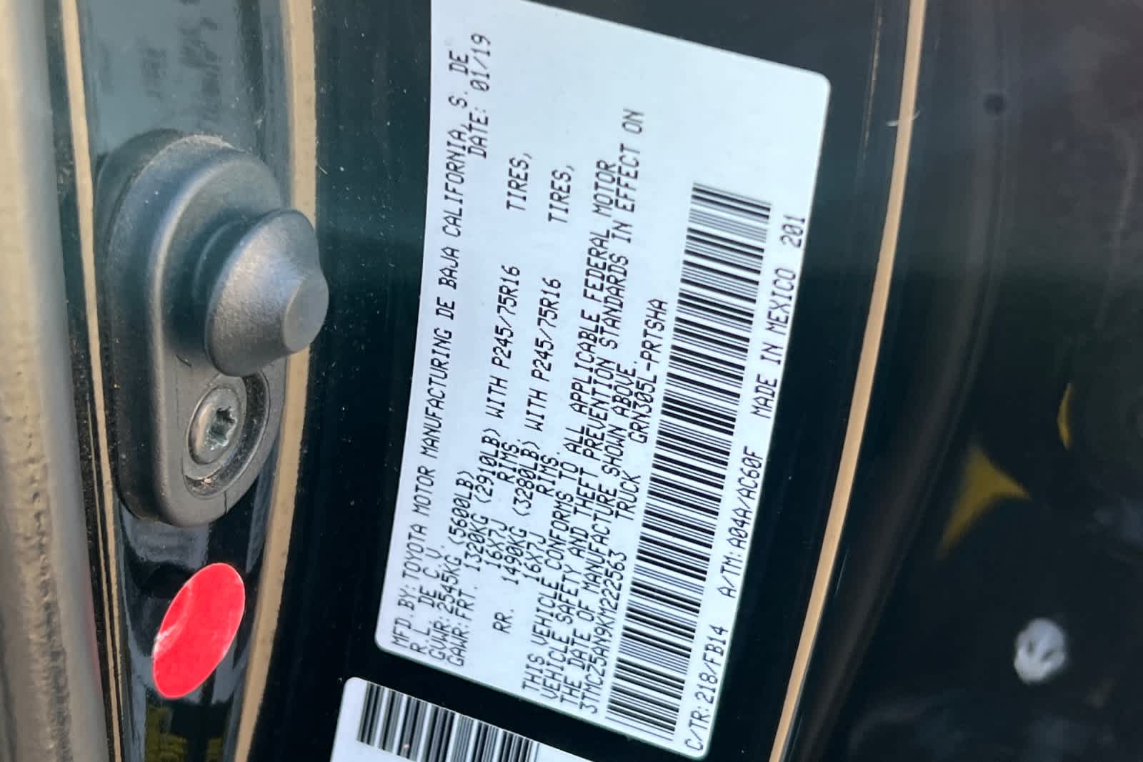 Thumbnail: 2019 Toyota Tacoma - 30