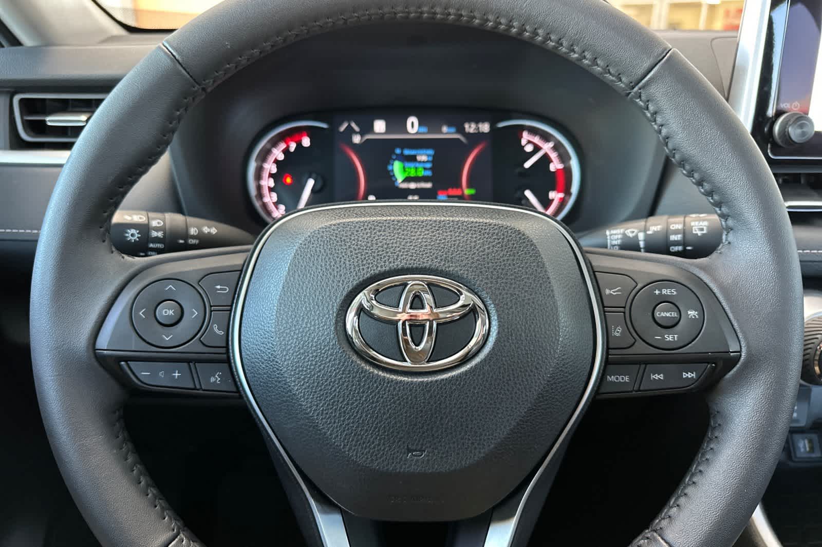 Thumbnail: 2024 Toyota RAV4 - 24