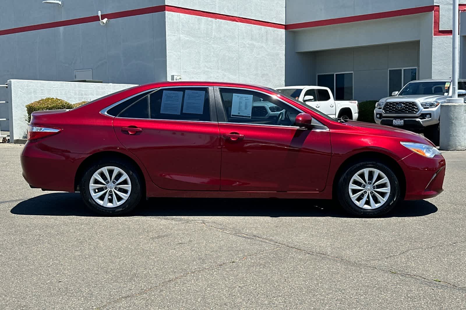 Thumbnail: 2017 Toyota Camry - 5
