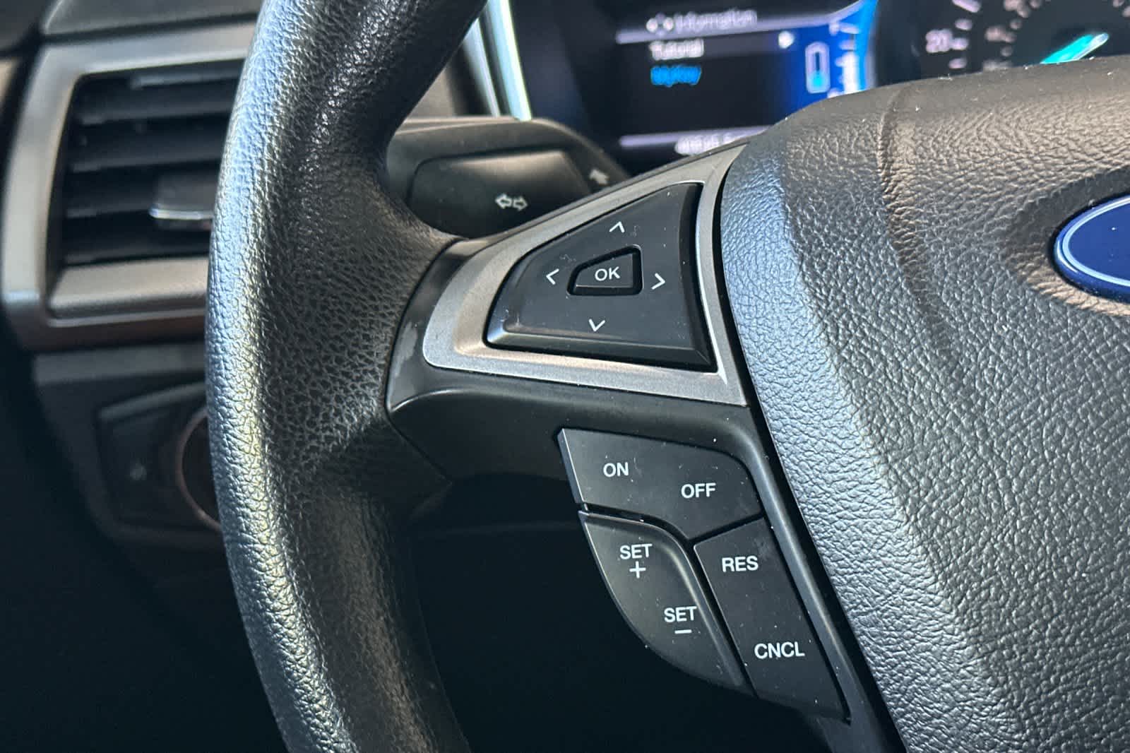 Thumbnail: 2018 Ford Fusion - 24