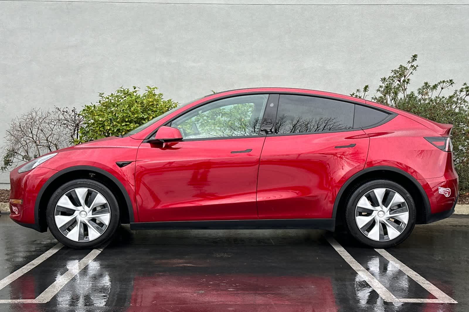 Thumbnail: 2024 Tesla Model Y - 9