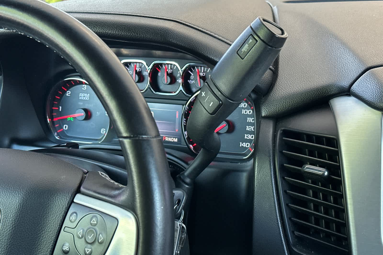 Thumbnail: 2016 GMC Yukon - 22
