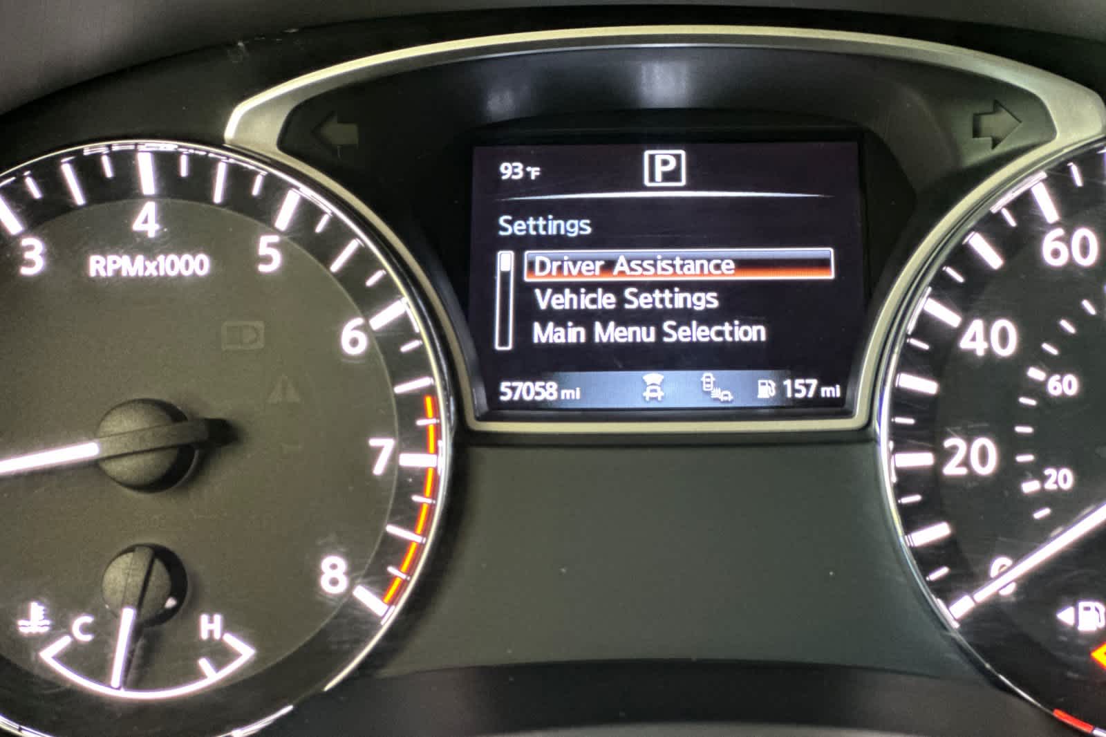 Thumbnail: 2020 Nissan Pathfinder - 31