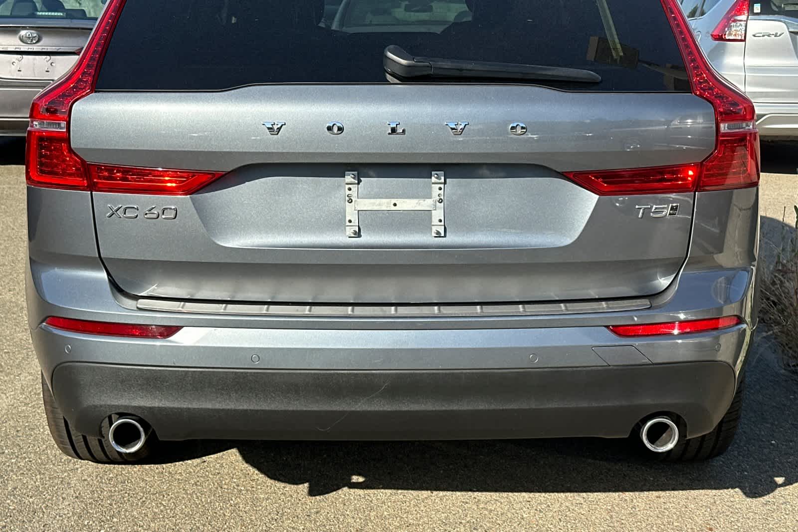 Thumbnail: 2018 Volvo XC60 - 15