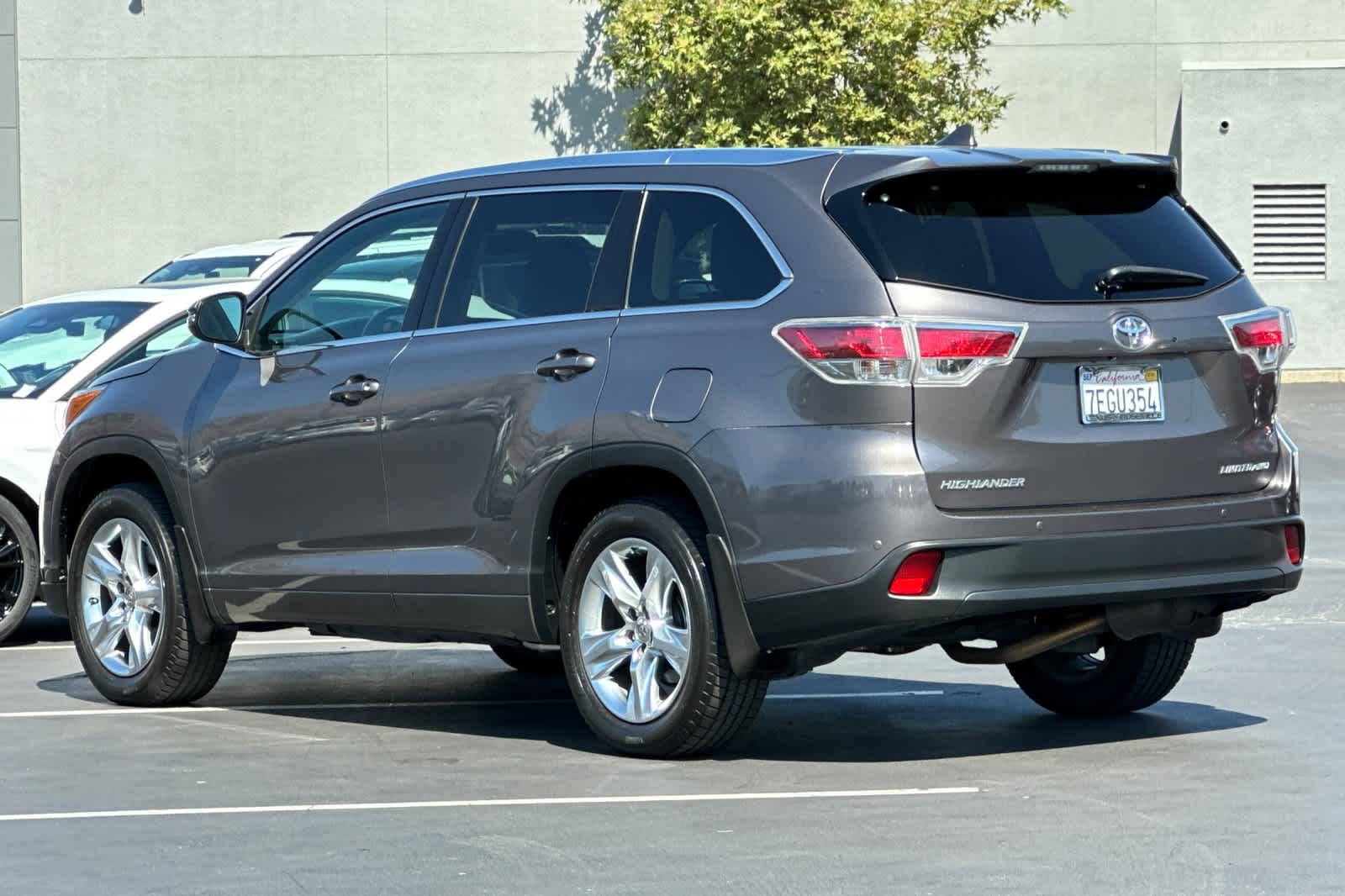 Thumbnail: 2014 Toyota Highlander - 7