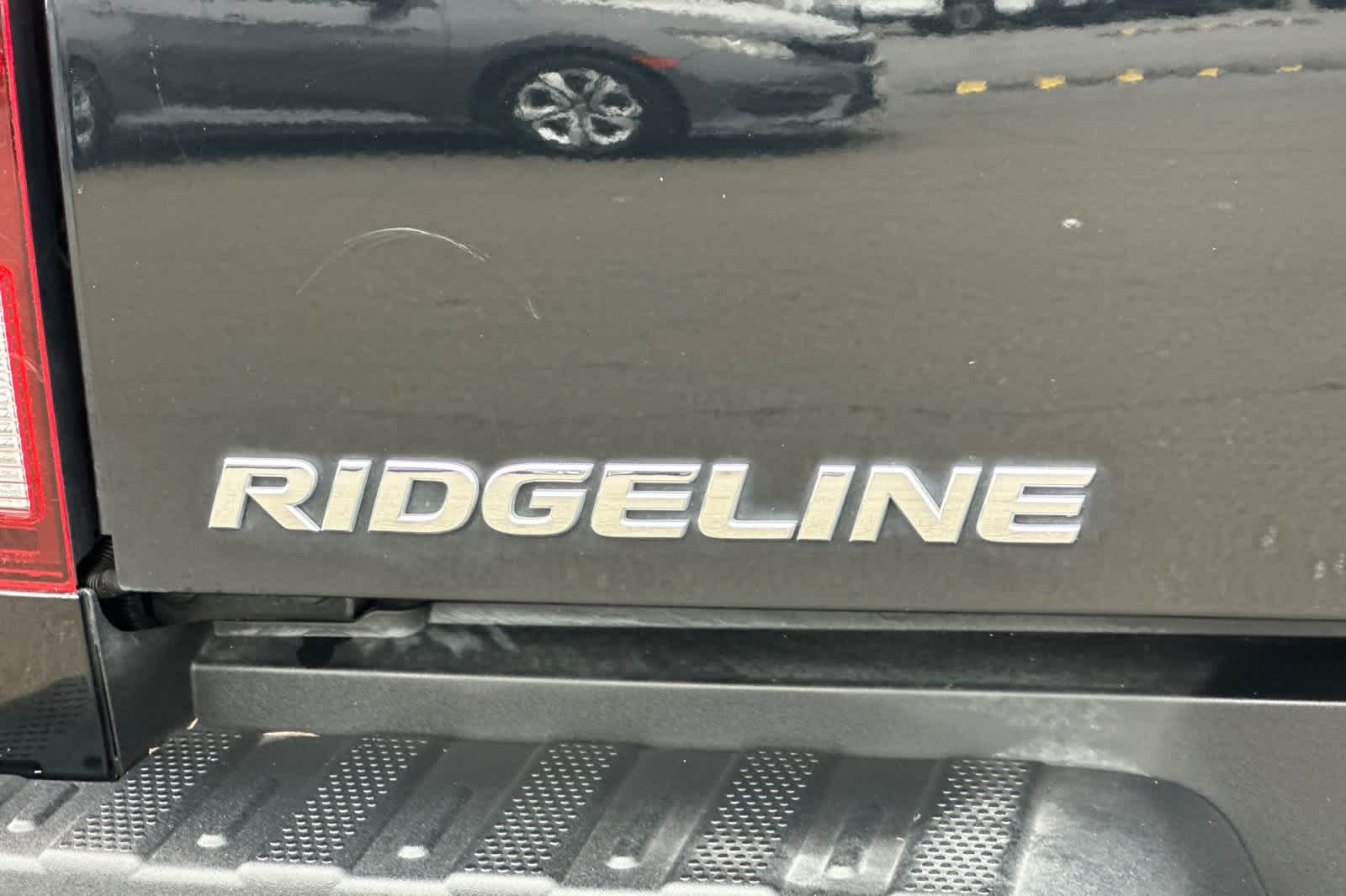 Thumbnail: 2017 Honda Ridgeline - 31