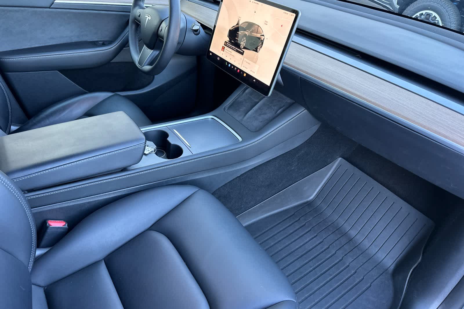 Thumbnail: 2023 Tesla Model Y - 17