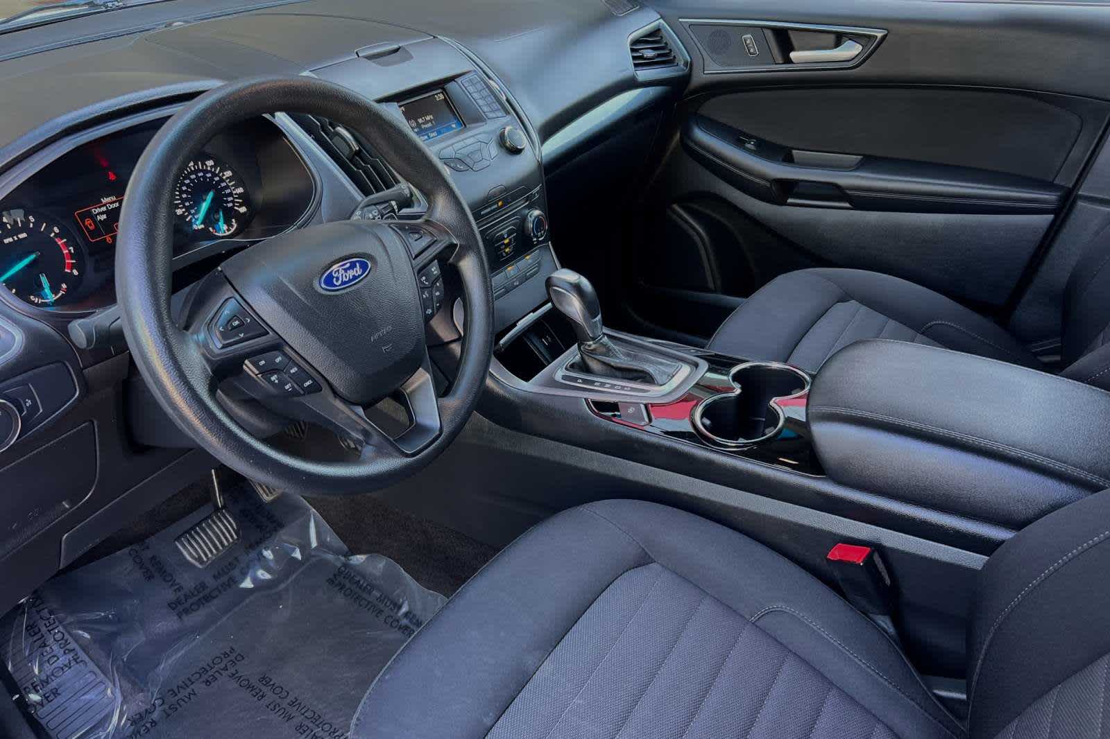 2018 Ford Edge SE 11