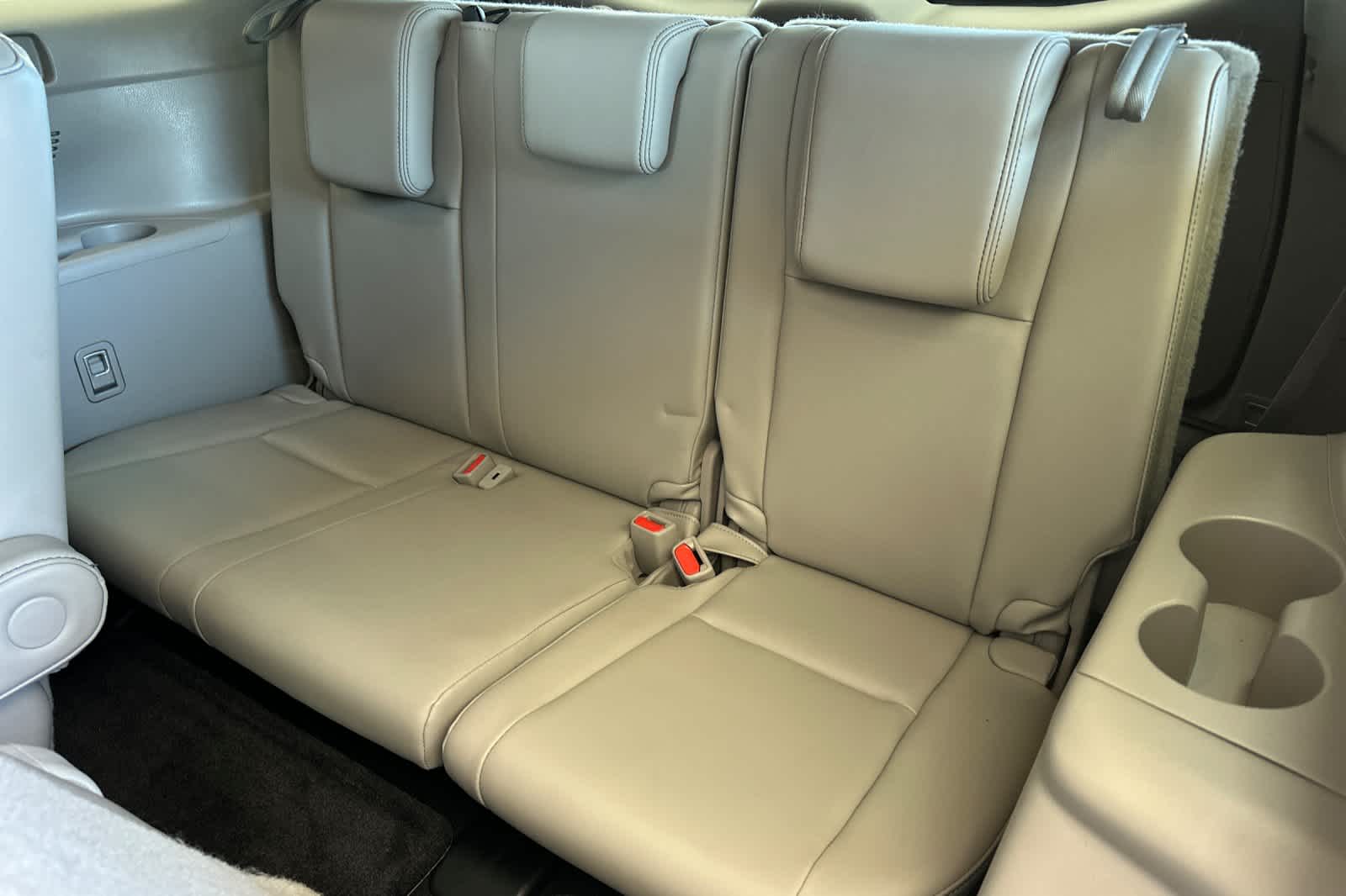 Thumbnail: 2014 Toyota Highlander - 15
