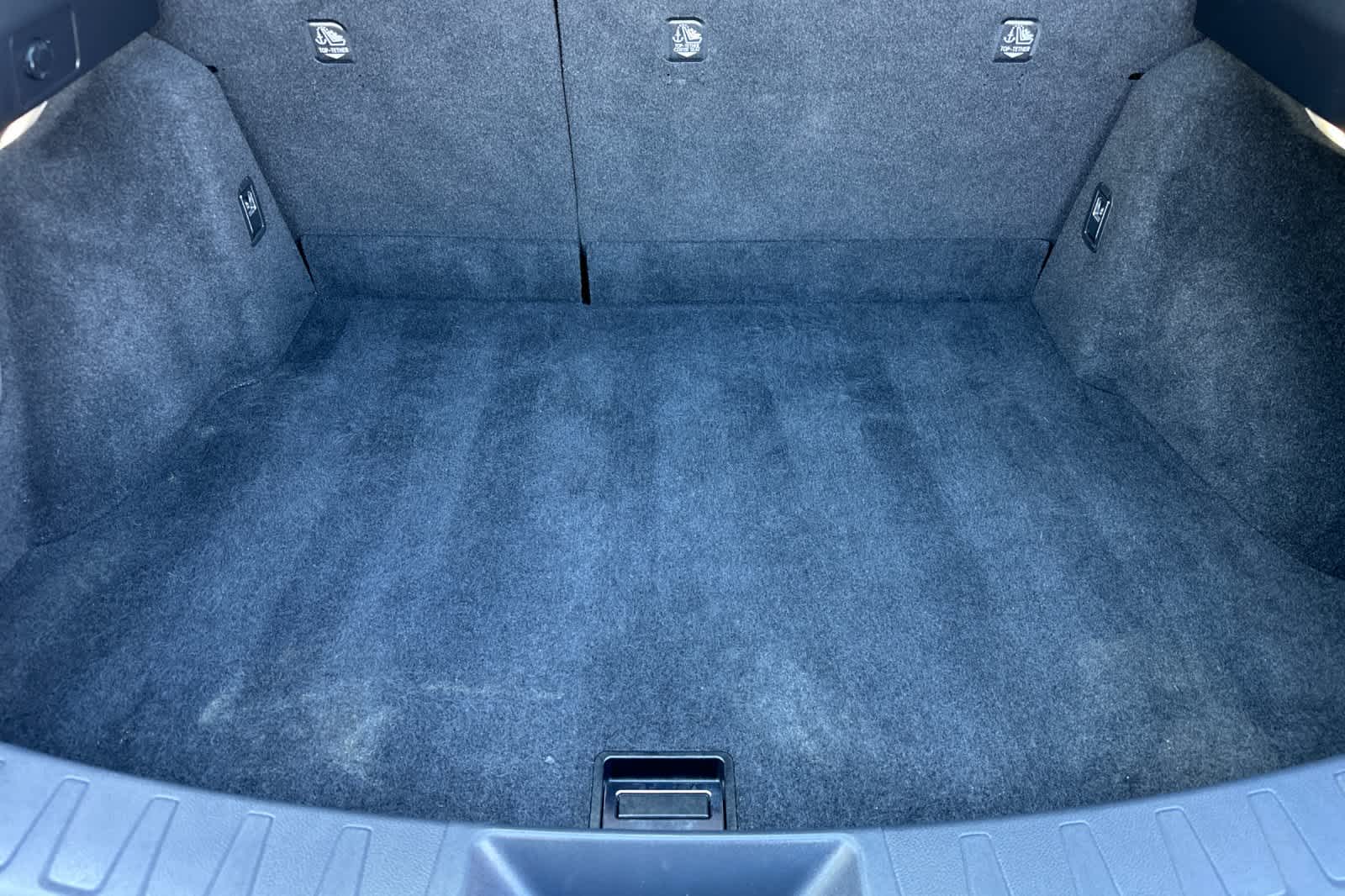 Thumbnail: 2019 Lexus UX - 16