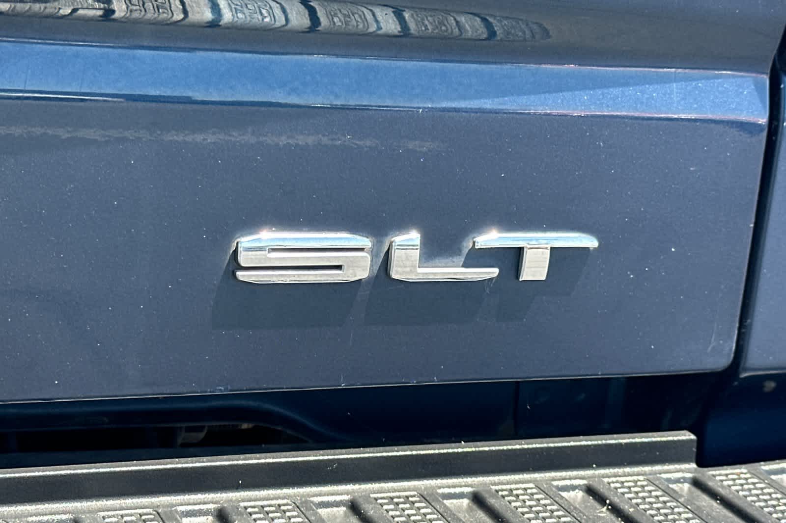 2021 GMC Sierra 1500 SLT 32