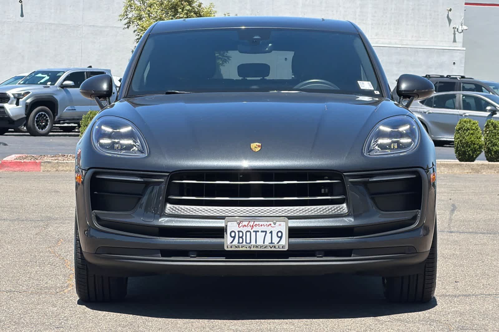 Thumbnail: 2022 Porsche Macan - 9