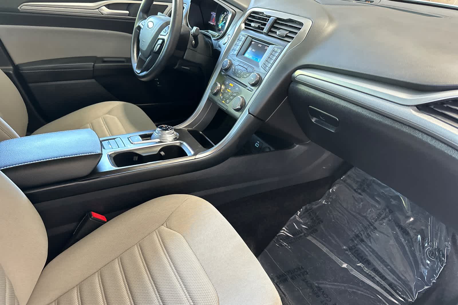 2018 Ford Fusion S 15