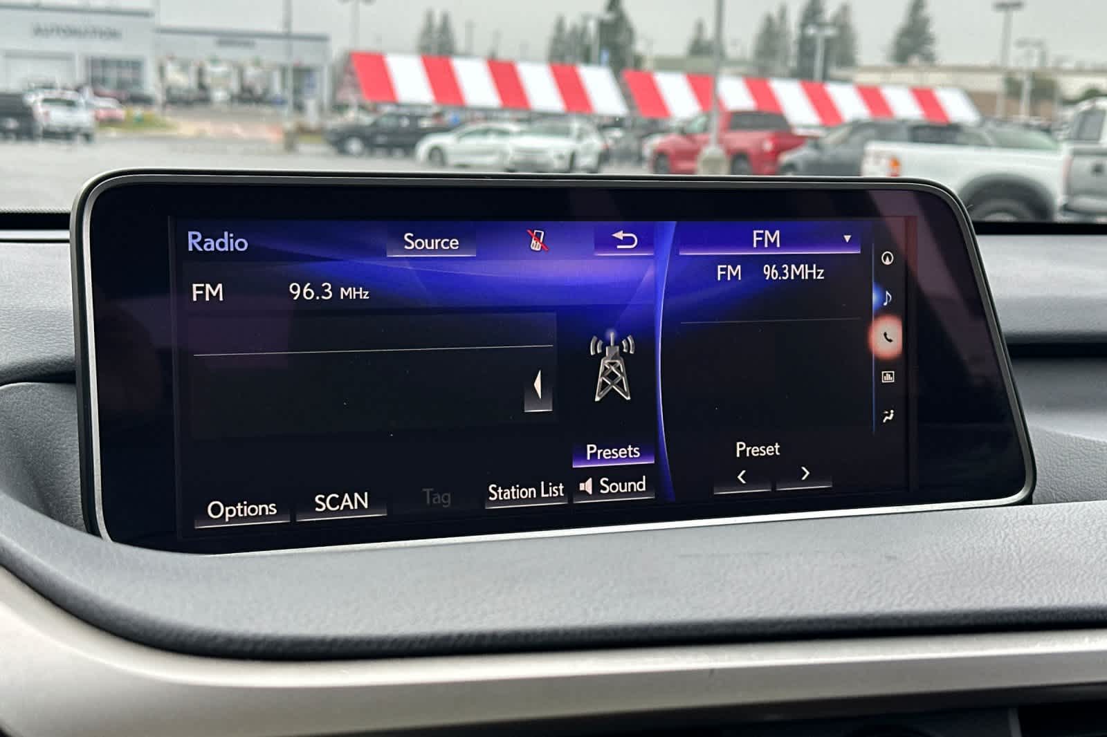 Thumbnail: 2019 Lexus RX - 21