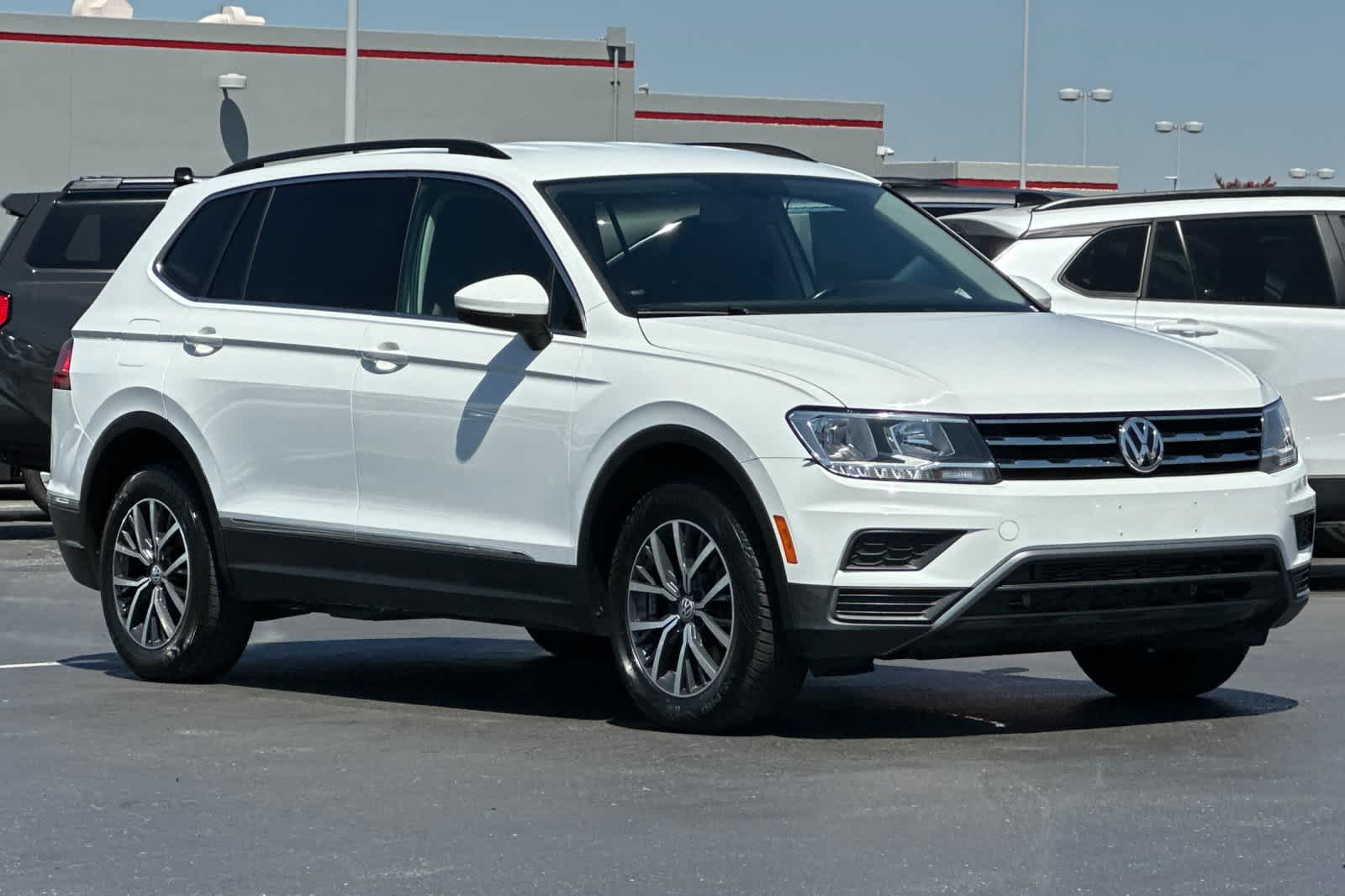 Thumbnail: 2018 Volkswagen Tiguan - 5