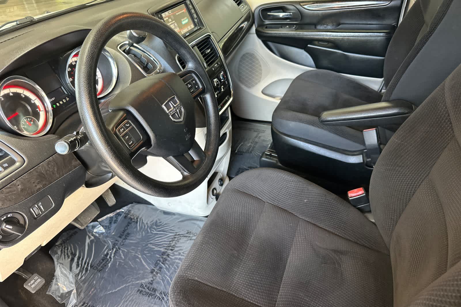 Thumbnail: 2018 Dodge Grand Caravan - 11