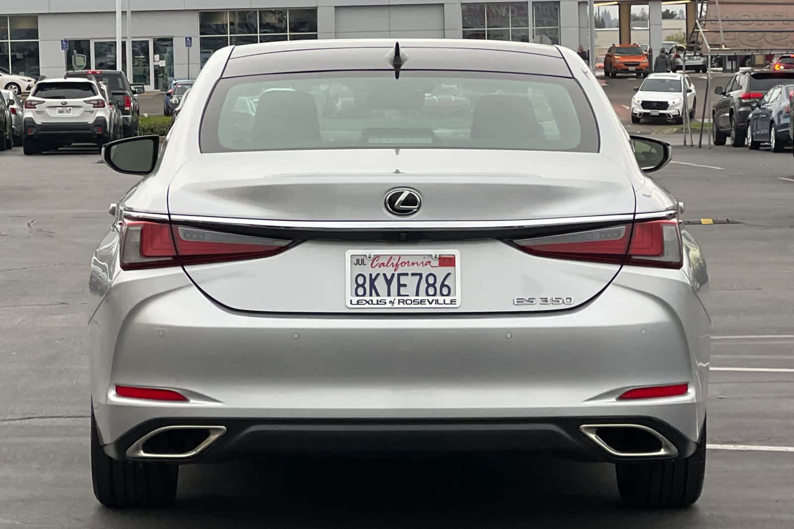 Thumbnail: 2019 Lexus ES - 8