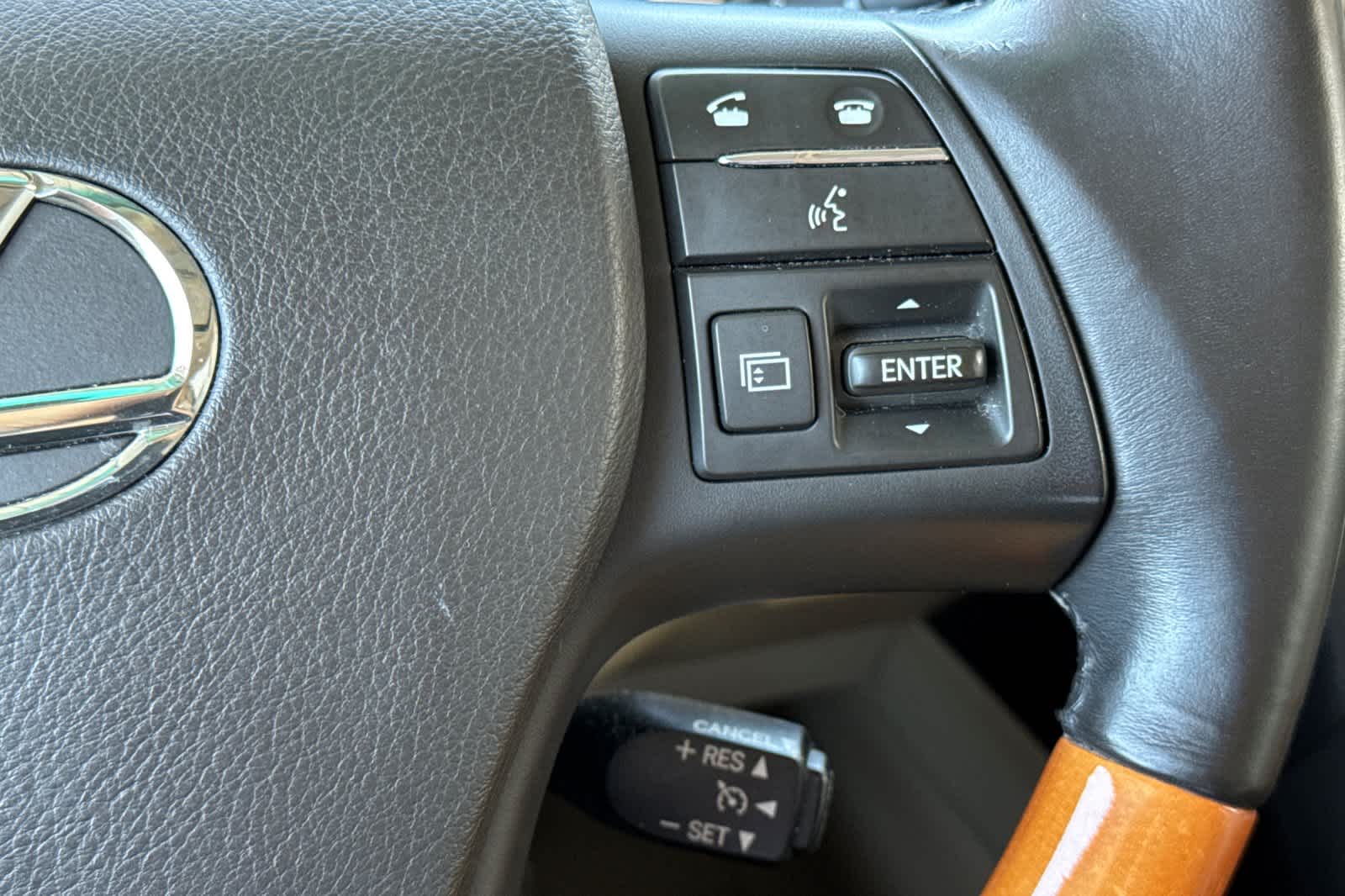 Thumbnail: 2011 Lexus RX - 28