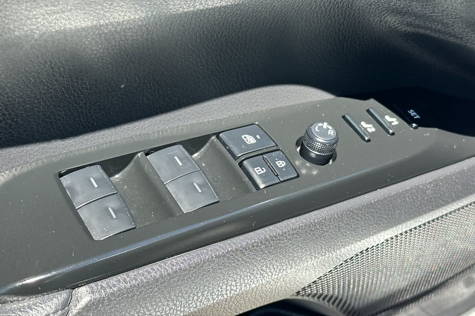 Thumbnail: 2025 Toyota Camry - 12