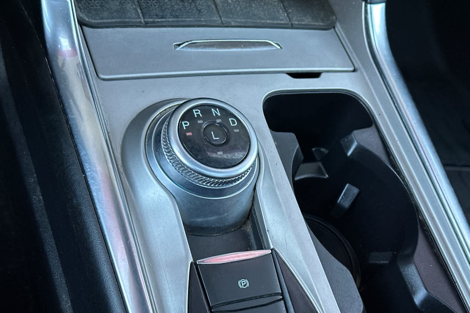 Thumbnail: 2021 Ford Explorer - 25