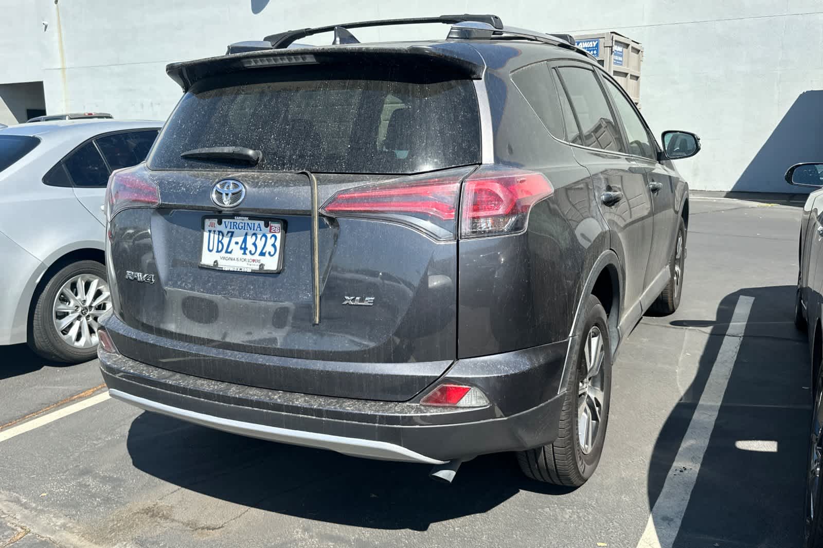 Thumbnail: 2018 Toyota RAV4 - 2