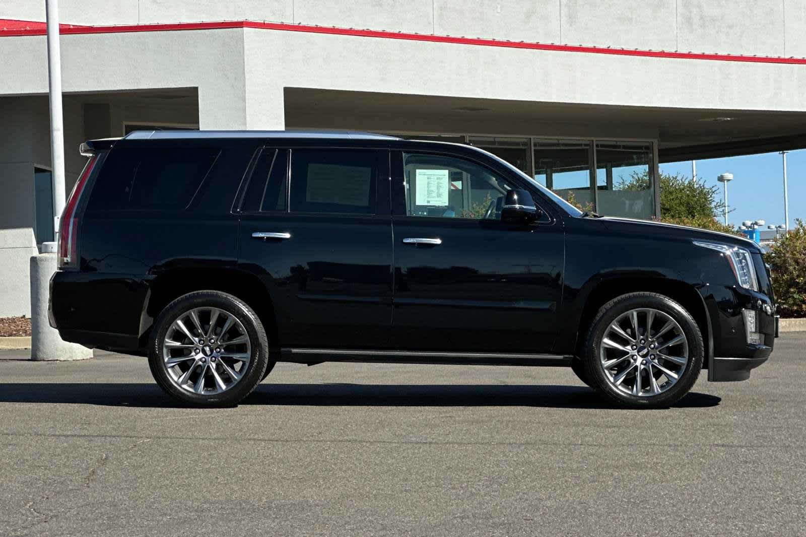 2019 Cadillac Escalade Premium Luxury 6