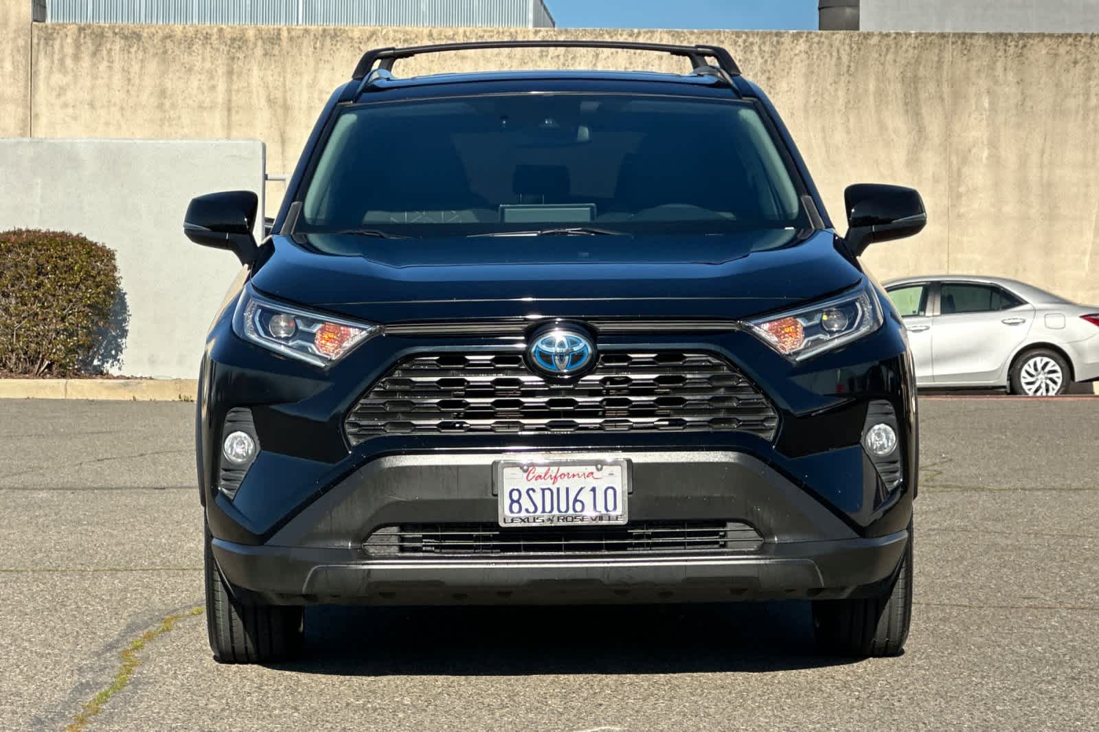 Thumbnail: 2020 Toyota RAV4 - 10