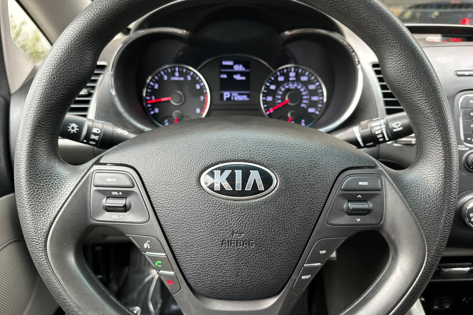 Thumbnail: 2015 Kia Forte - 21
