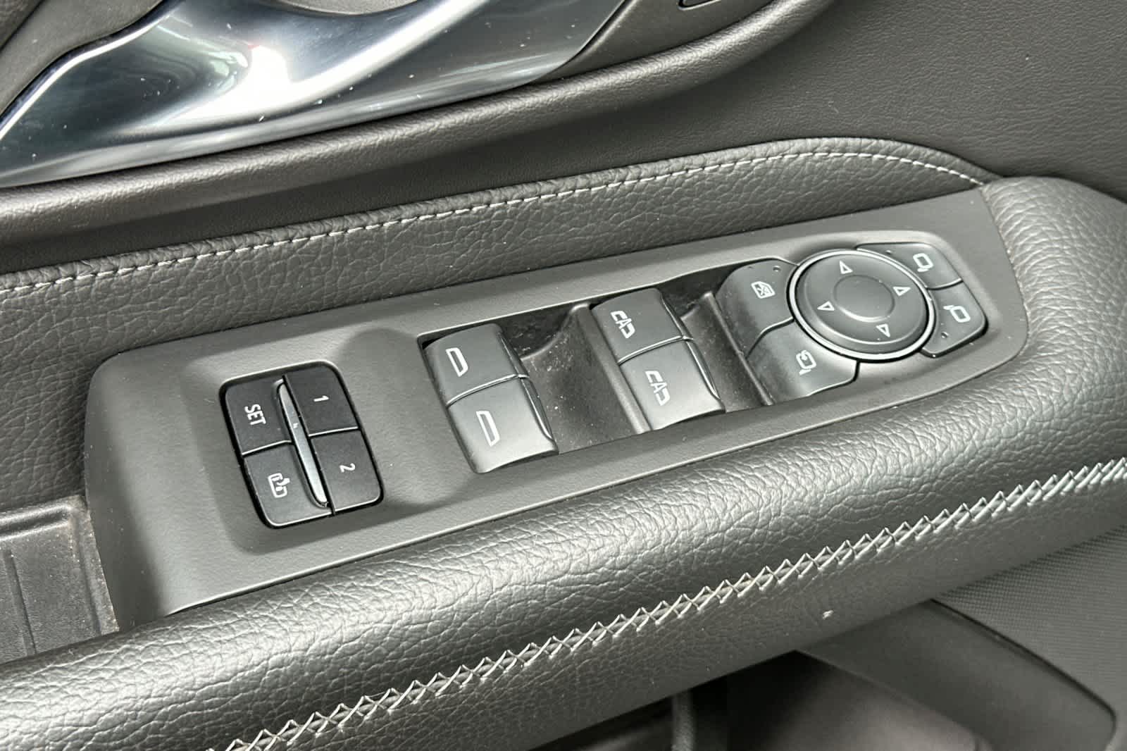 Thumbnail: 2022 GMC Yukon - 13