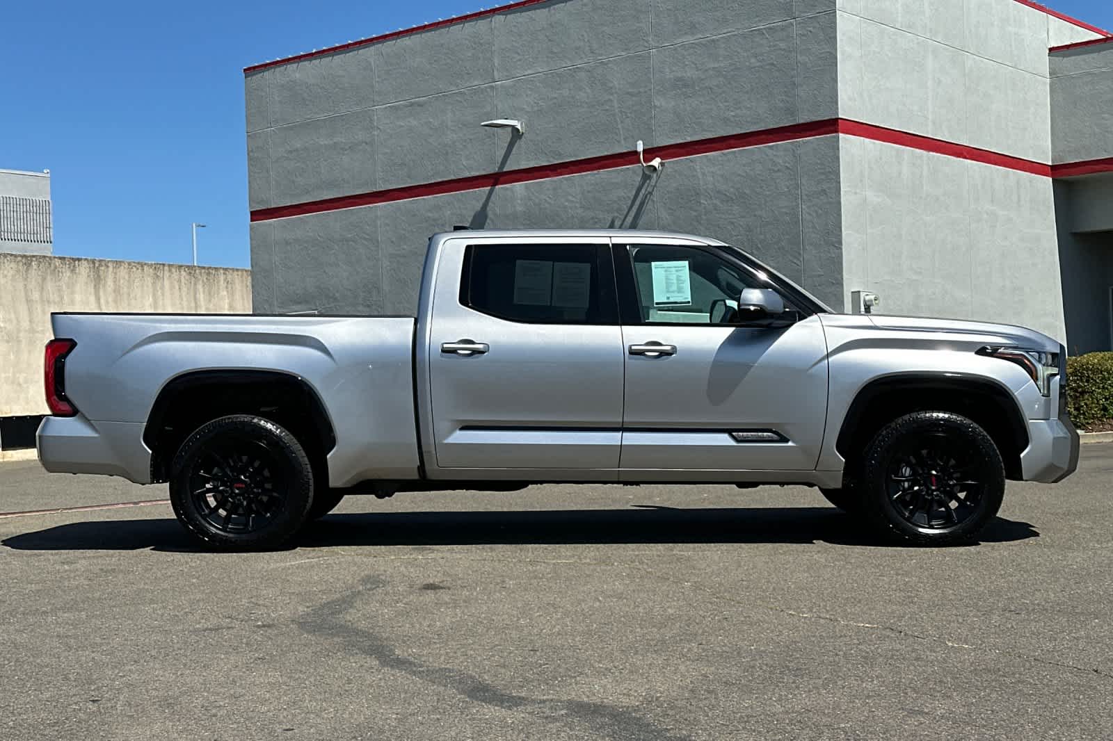 Thumbnail: 2023 Toyota Tundra - 6