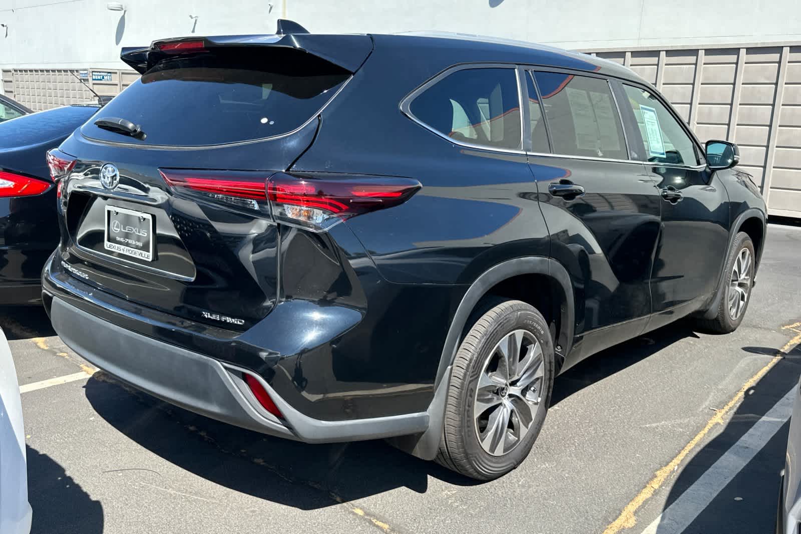 Thumbnail: 2024 Toyota Highlander - 2