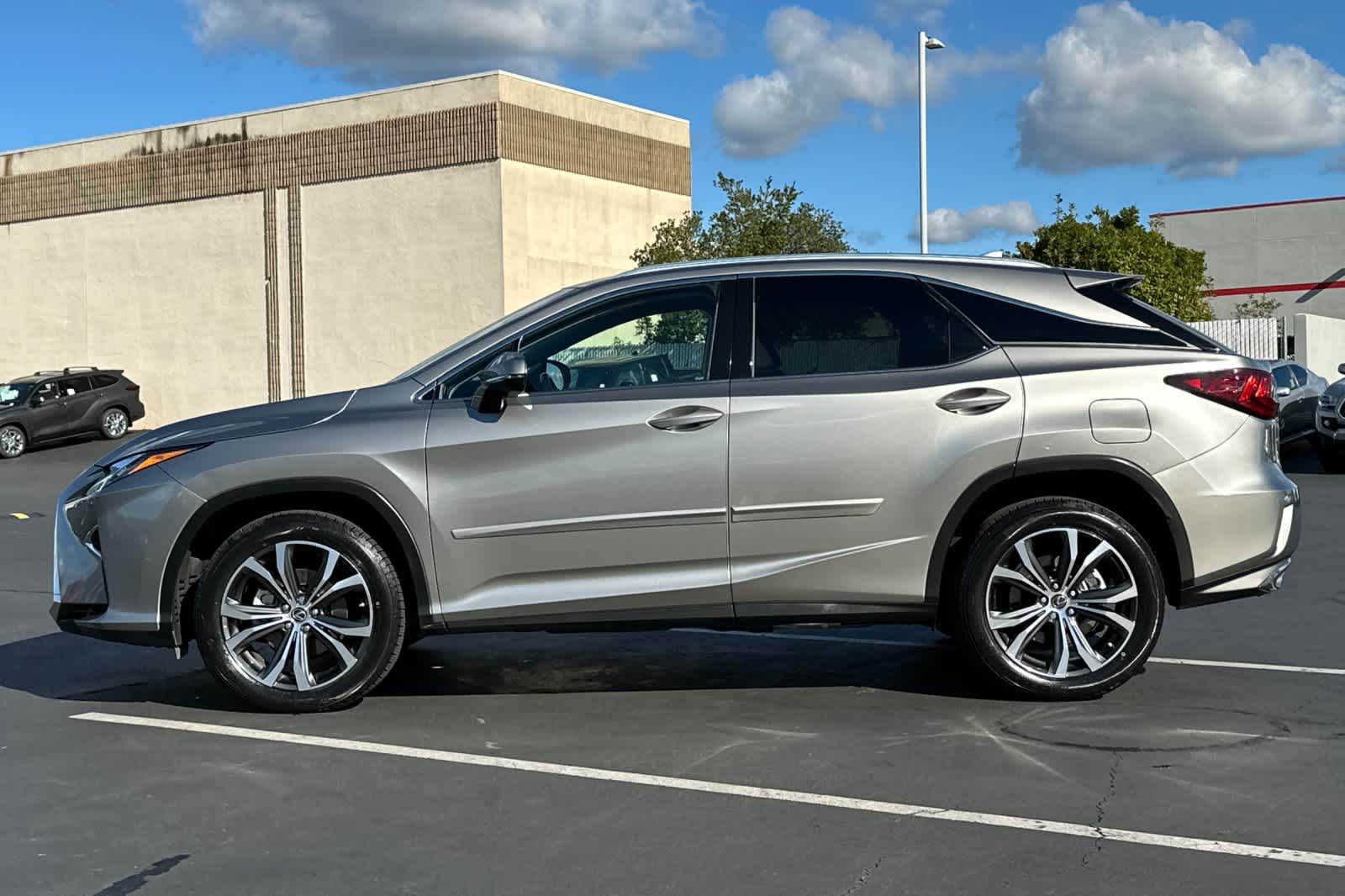 Thumbnail: 2019 Lexus RX - 9