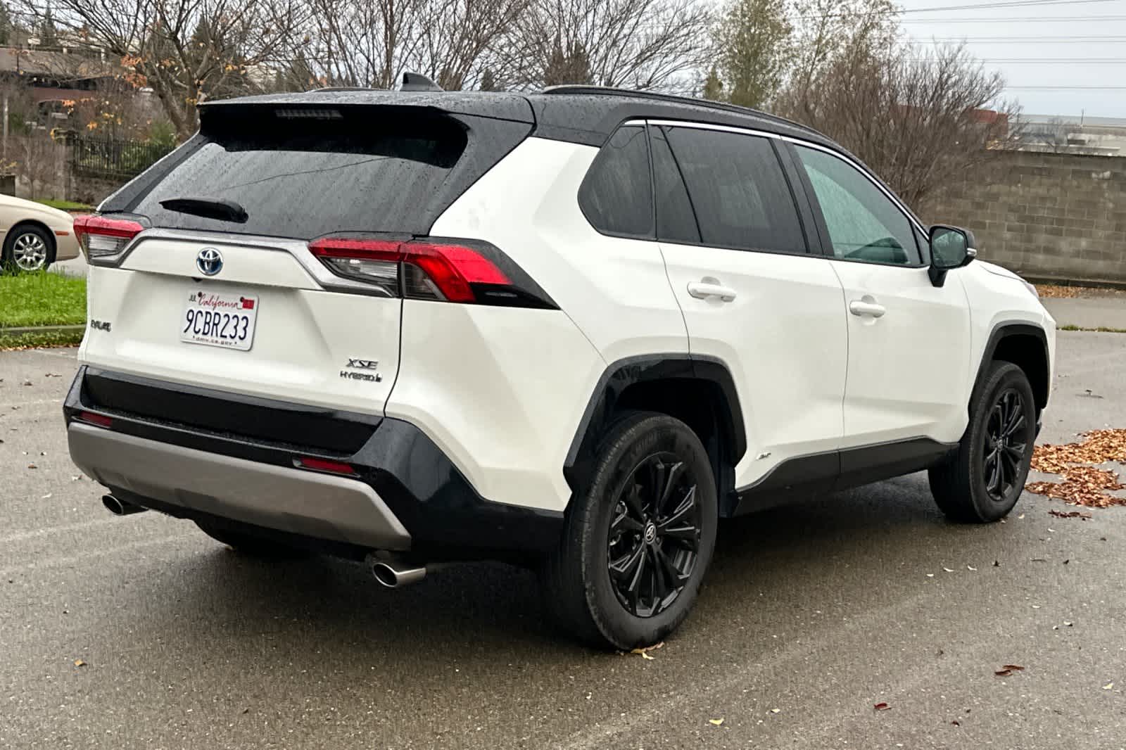 Thumbnail: 2022 Toyota RAV4 - 2