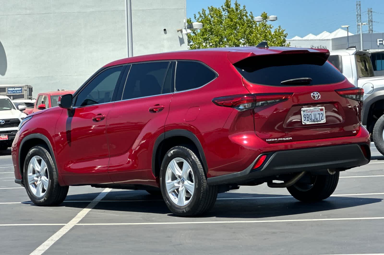 2022 Toyota Highlander LE 7